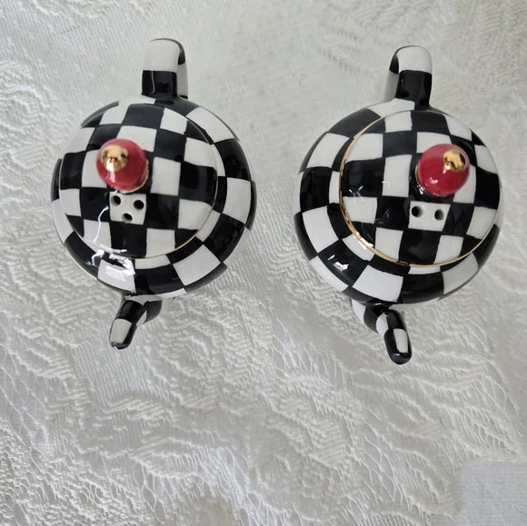 MacKenzie-Childs Courtly Check Salt & Pepper Shakers - Picture 3 of 11